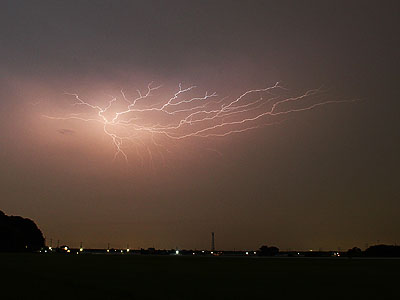 雲放電　雷